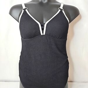 Size L Ladies Swimsuit. Women's Black & White One Piece Bathing Suit New